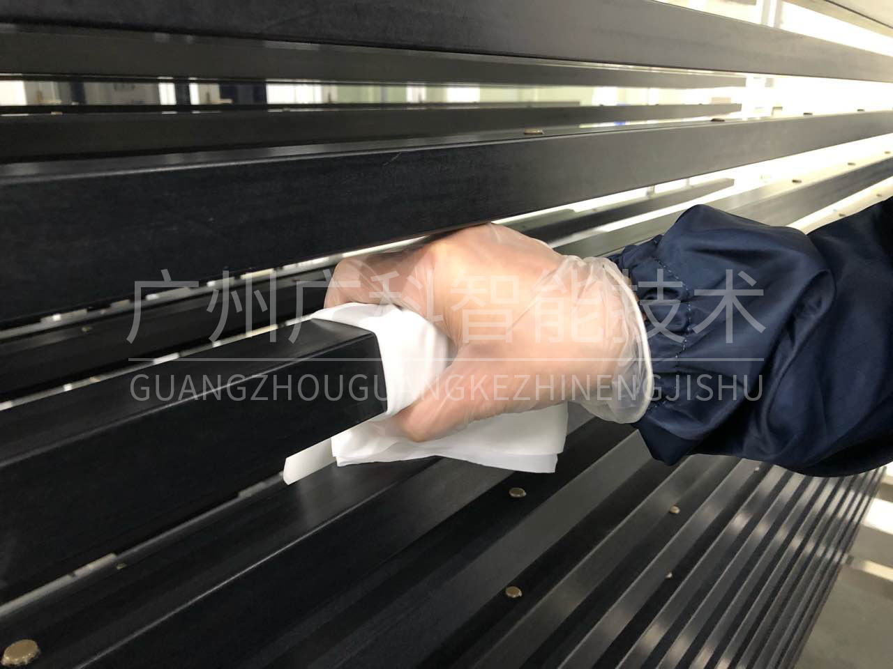 CST玻璃基板传送卡闸